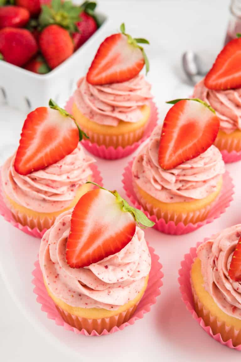 Strawberry Filled Cupcakes With Cream Cheese Frosting Salt Spoon