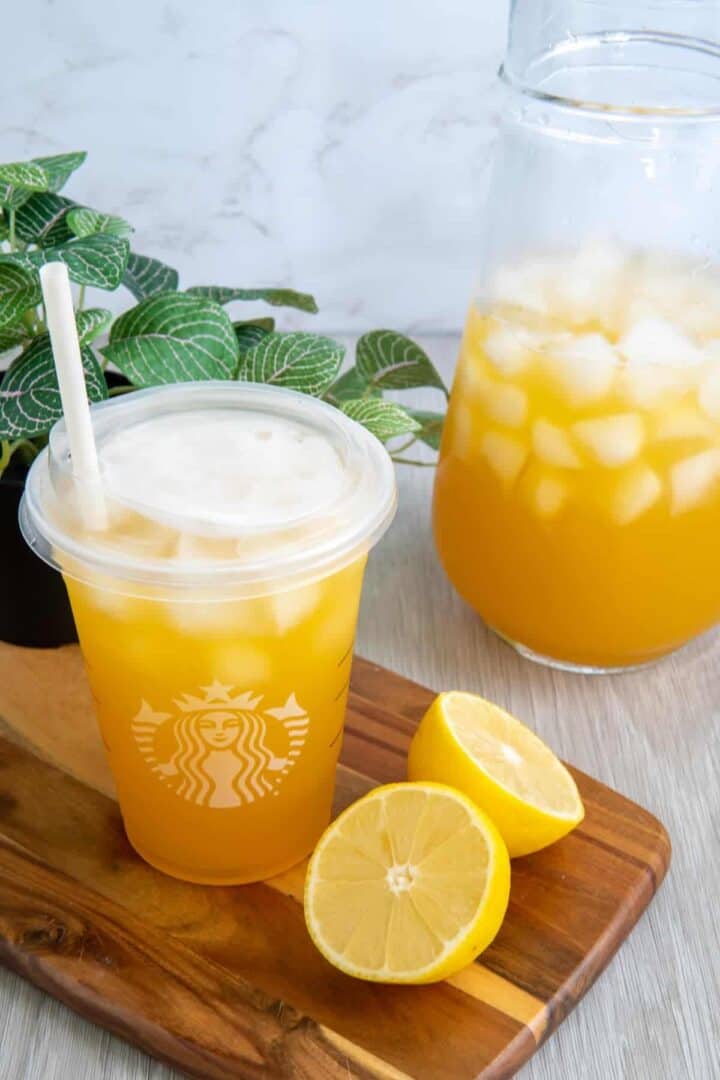 Starbucks Peach Green Tea Lemonade Recipe (Copycat) - Salt & Spoon