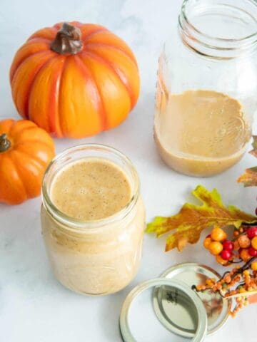 How to make pumpkin sauce for coffee.