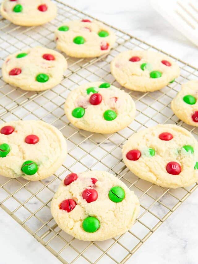 4 Ingredient M&M Christmas Cookies Story
