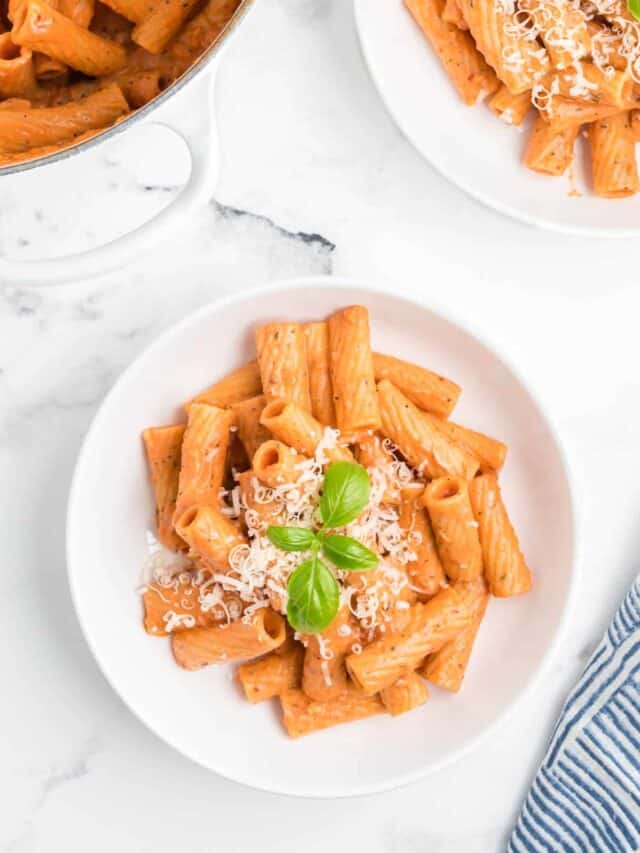 Best One Pot Pink Sauce Pasta With Boursin Cheese Story