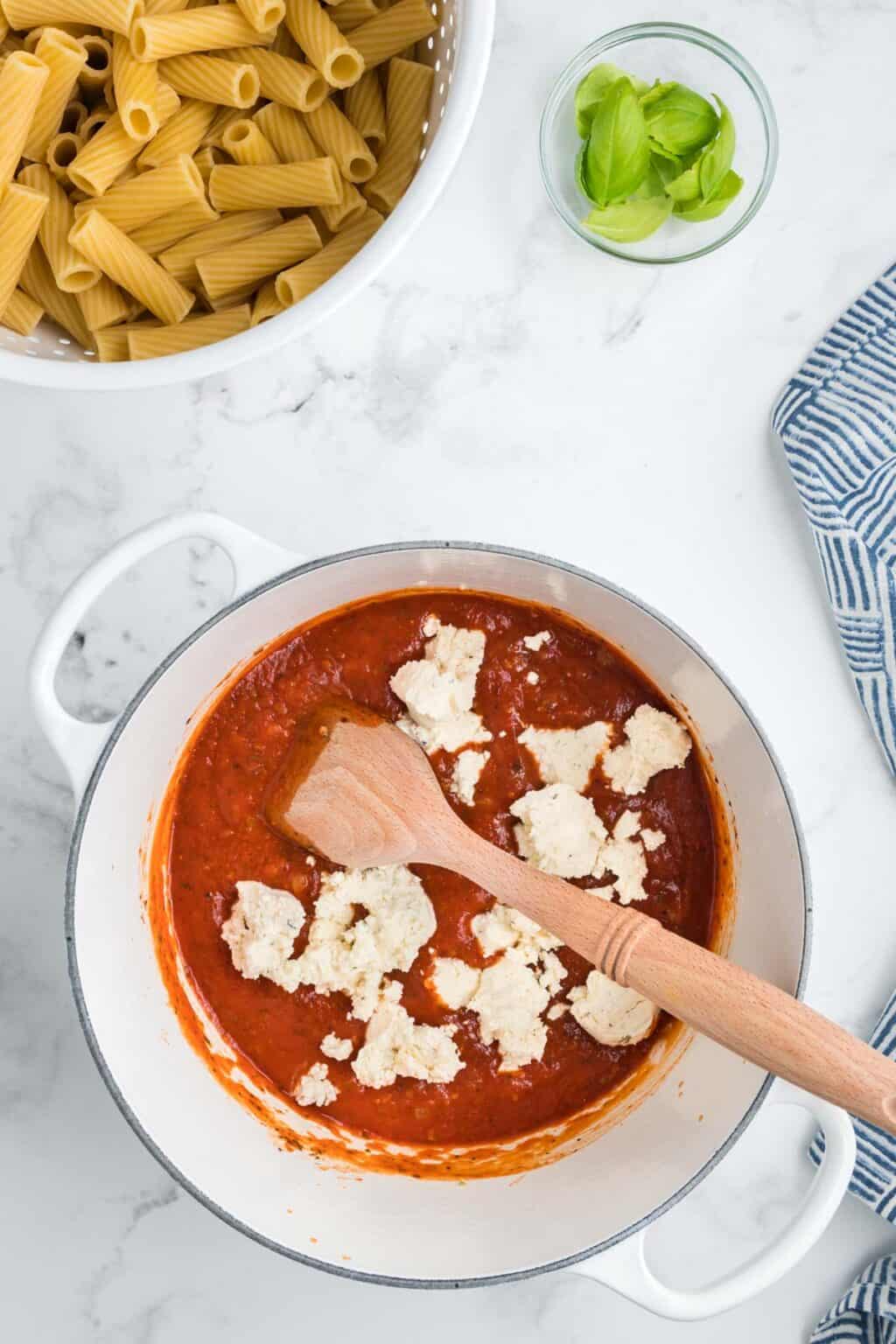 One Pot Pink Sauce Pasta With Boursin Cheese Salt & Spoon