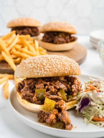 Quick and easy sloppy joes made with tomato ketchup.