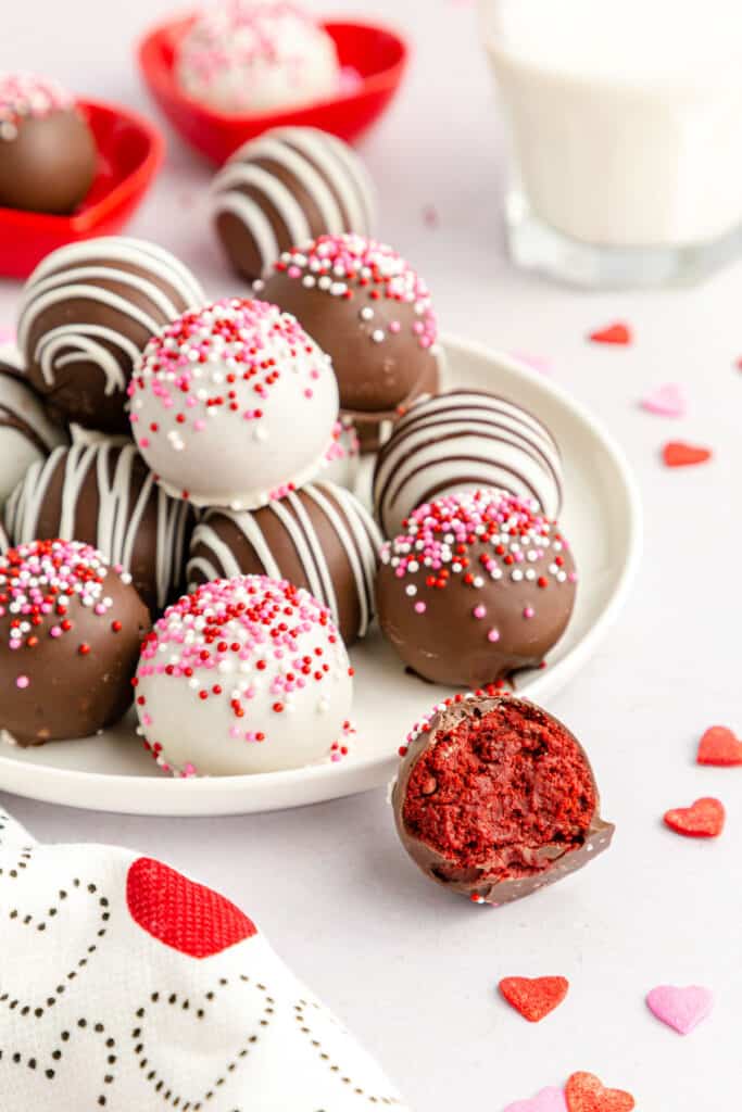 Red Velvet Cake Balls With Cream Cheese - Salt & Spoon